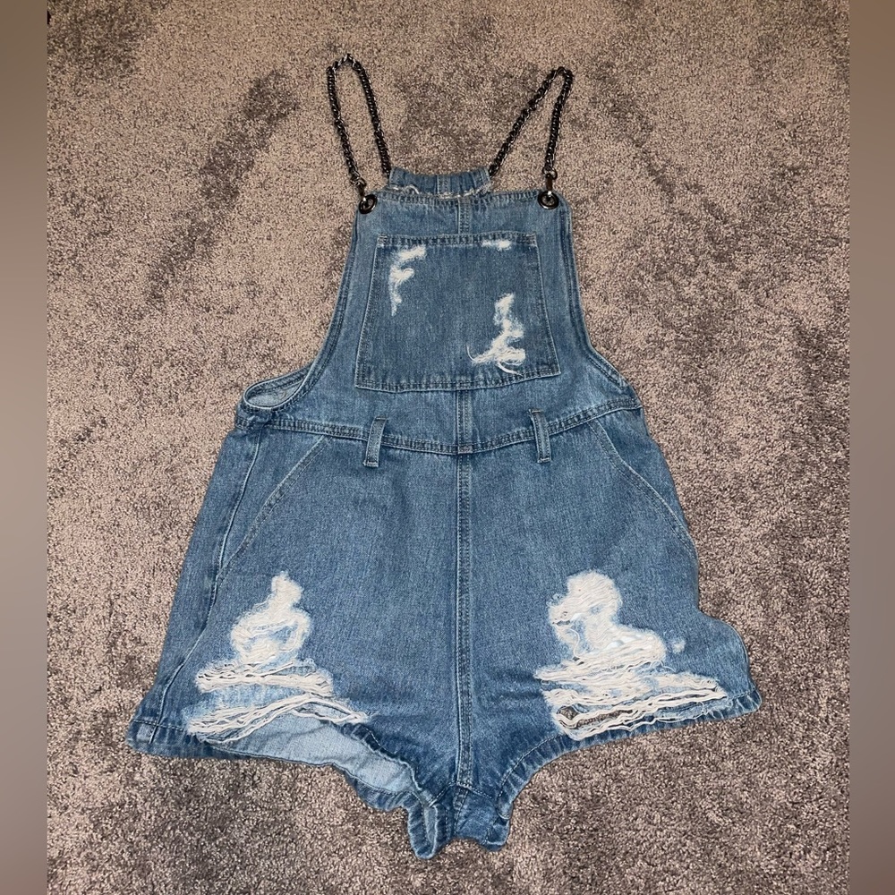 Carmar chained strapped overall shorts